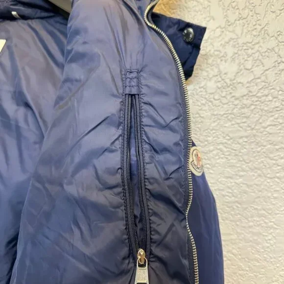Moncler Women Puffer Down Jacket w/ Hood Blue size 3, Chest 40" Good Condition